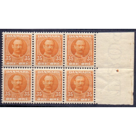 1912. Kong Frederik VIII, 35 Øre, Orange i 6-blok AFA 63 **