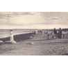 Charlottenlund. Ved stranden, brugt (stenders)