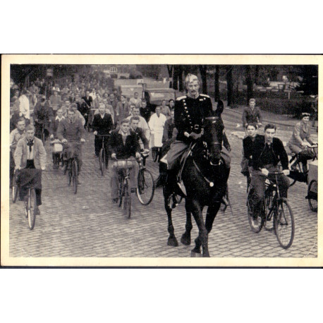Royal. Kongen og Cykelisterne, brugt (JCO)