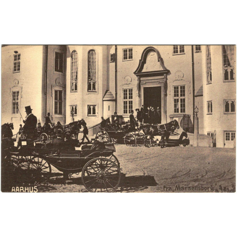 Royal. Fra "Marselisborg" (Kunsthandel)