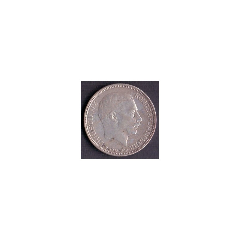 2 kr. Chr. X. 1915 i en middelgod kvalitet for type og årstal.