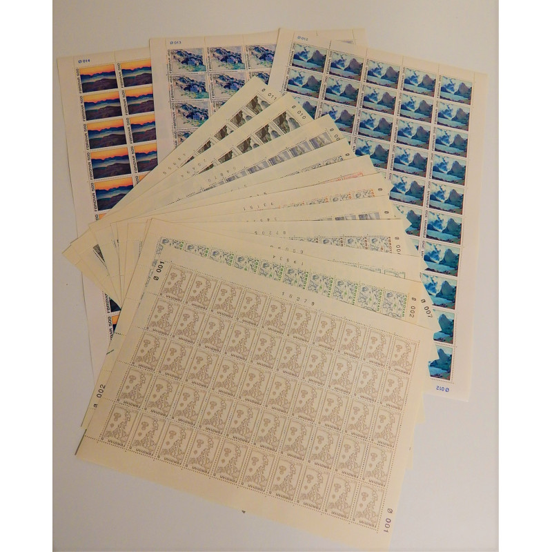 1942-44. Christian X  AFA nr. 279a postfrisk   Stemplet FDC