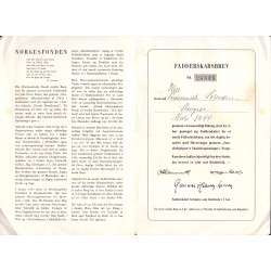 Mærkater. “For Norges Børn”, 3 kr. sort/rød. 9 stk. opsat på “Faderskabsbrev” i officiel folder