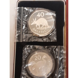 GAMBIA, SILVER, 20 og 40 Dalasiss 1977, PROOF, i tilhørende æske,