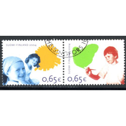 Finland. 2004. Børns rettigheder, parstykke. AFA nr. 1712-13  **       , postfrisk stemplet