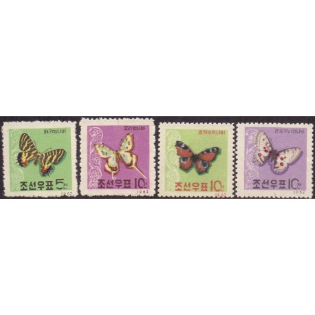 Korea. Butterfly in complete set. Michel 380-3 **/MNH
