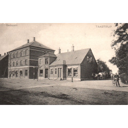 Taastrup. Gadeparti med Bank m.m, brugt