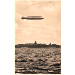 Zeppeliner. Über der marineschule, brugt