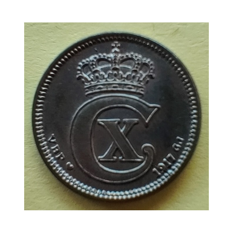 10 Øre. Chr. X. 1917 i en middelgod kvalitet for type og årstal.