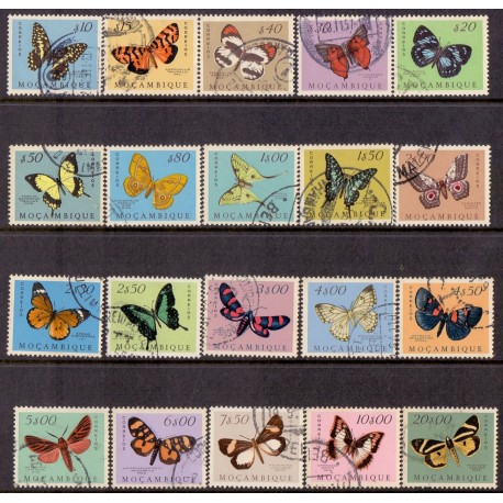 Mocambique. 1953 Butterflyies in complete set. Michel 417-36 stemplet/used