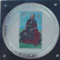 Færøerne. Dr. Margrethe II 100 gram finsølvbarre i æske
