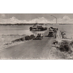 Nykøbing M. Torvet set fra Kirken (Stender)