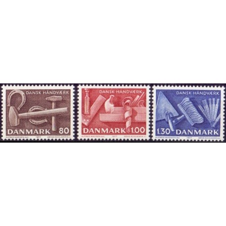 1977. Dansk håndværk. AFA nr. 641-43 postfrisk  stemplet FDC